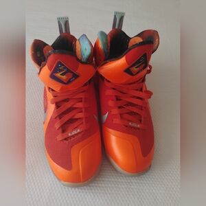 Nike LeBron 9 Orange  2012 Big Bang Size 8.